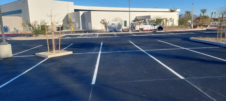 What Are The Best Conditions For Parking Lot Sealcoating Contractors In Colder Weather